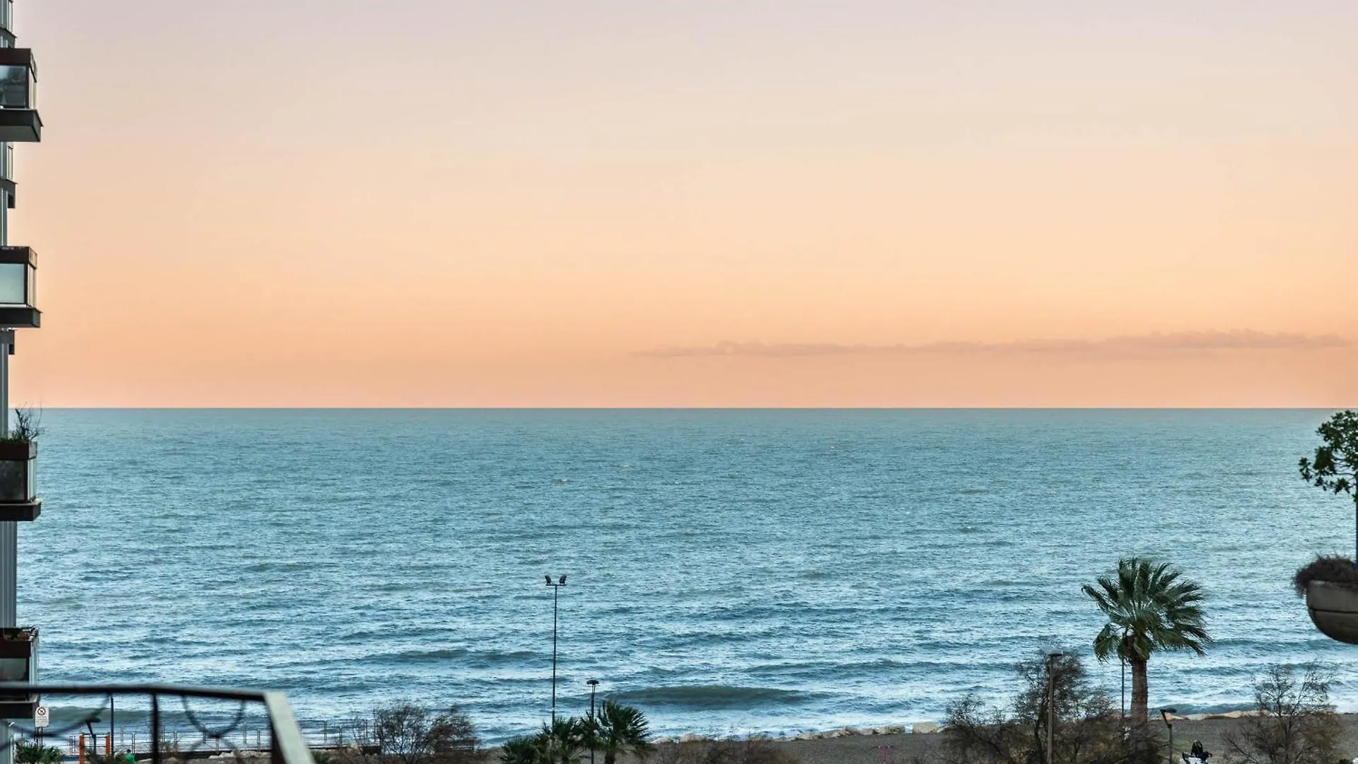 Casa Dei Visionari - Mare Apartment Bari